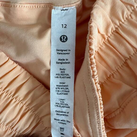 Lululemon Track That High-Rise Lined Short 3" Size 12 Summer Glow NWOT - Picture 3 of 5